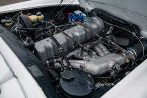 Image 34/36 of Mercedes-Benz 230 SL (1965)