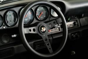 Image 33/50 de Porsche 911 Carrera 2.7 (US) (1974)