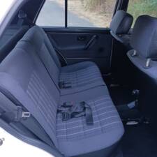 Bild 23/63 von Volkswagen Golf II GTi 1.8 (1989)