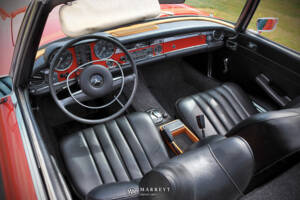 Image 34/70 of Mercedes-Benz 280 SL (1969)