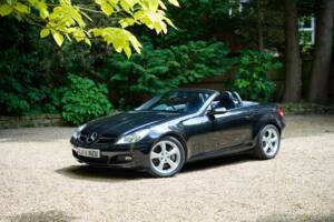 Image 9/50 of Mercedes-Benz SLK 350 (2004)