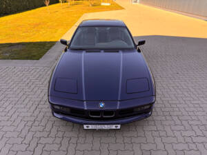 Image 27/69 of BMW 850i (1993)