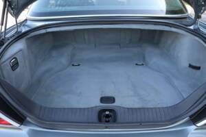 Image 21/50 of Jaguar XJ 8 4.2 (2004)