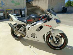 Image 33/47 of Yamaha DUMMY (2000)