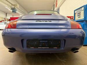 Image 15/23 of Porsche 911 Carrera (1998)