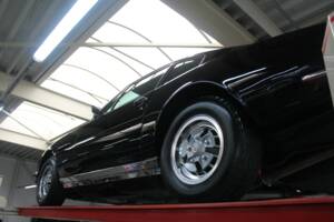 Image 9/50 of Aston Martin DBS V8 (1972)