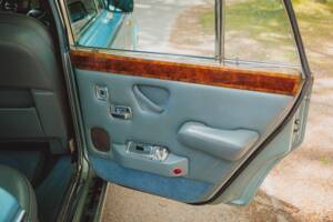 Image 31/42 of Rolls-Royce Silver Shadow II (1977)