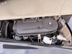Image 18/24 of Rolls-Royce Silver Cloud III (1964)