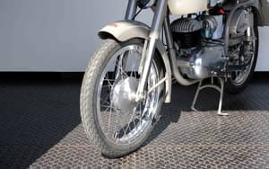 Image 27/54 of Bianchi Mendola (1951)