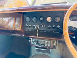 Imagen 14/21 de Daimler V8-250 (1968)