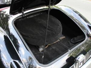 Image 19/19 of MG MGA 1600 (1959)