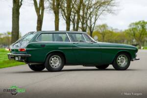 Image 17/34 of Volvo 1800 ES (1972)
