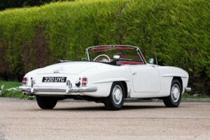 Image 4/49 of Mercedes-Benz 190 SL (1960)