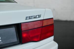 Immagine 15/50 di BMW 850i (1990)