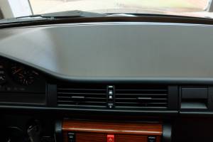 Bild 31/73 von Mercedes-Benz 230 E (1991)