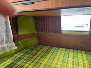 Image 79/100 of Volkswagen T2b Westfalia (1979)