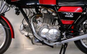 Immagine 50/96 di Ducati 750 GT (1974)
