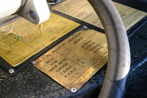 Image 11/22 of Aston Martin V8 Volante (1986)