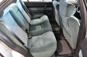 Bild 39/41 von Alfa Romeo 164 2.0 (1990)