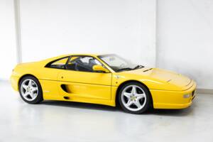 Image 3/36 de Ferrari F 355 Berlinetta (1995)