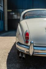 Image 16/50 de Jaguar Mk II 3.8 (1963)