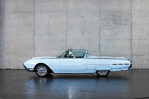 Immagine 13/50 di Ford Thunderbird (1962)
