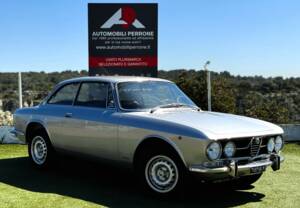 Afbeelding 4/43 van Alfa Romeo 1750 GT Veloce (1970)