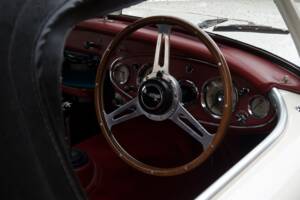 Image 15/27 de Austin-Healey 3000 Mk II (BT7) (1961)