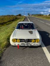 Image 2/99 of Alfa Romeo Giulia 1750 GT Am (1971)