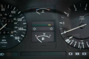 Image 31/50 of BMW M 635 CSi (1989)
