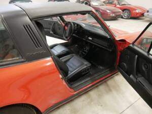 Bild 10/21 von Porsche 911 Carrera 3.2 (1987)