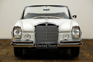 Imagen 6/25 de Mercedes-Benz 300 SE (1963)