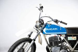 Image 19/50 of Ducati DUMMY (1976)