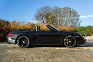 Image 12/50 of Porsche 911 Carrera GTS (2011)