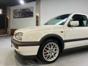 Image 4/50 de Volkswagen Golf III 2.0 16V GTI (1997)