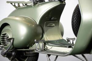 Immagine 42/50 di Piaggio Vespa 125 (1950)