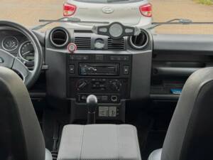 Image 15/16 of Land Rover Defender 110 (2015)