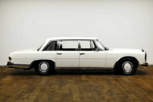 Image 3/24 of Mercedes-Benz 600 (1971)