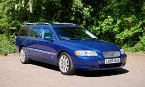 Image 1/50 of Volvo V 70 2.4 (2006)