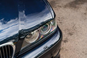 Image 54/56 of BMW M5 (2000)