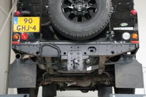 Bild 41/50 von Land Rover Defender 130 Double Cab (2007)