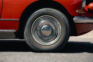 Image 17/56 of Citroën DS 21 Chapron (1967)