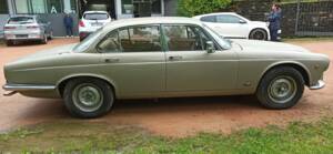 Image 4/9 of Jaguar XJ 6 2.8 (1970)