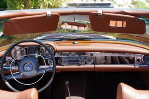 Image 11/11 of Mercedes-Benz 280 SL (1969)