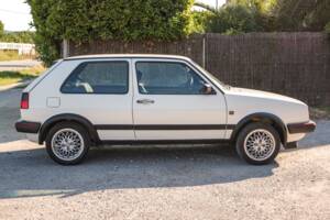 Bild 4/58 von Volkswagen Golf II GTi 1.8 (1988)