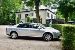 Bild 22/23 von Volkswagen Phaeton V10 TDI (2003)