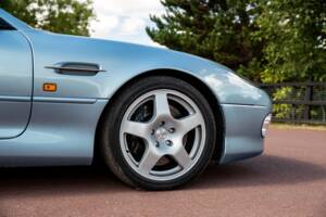 Immagine 17/46 di Aston Martin DB 7 Vantage Volante (2000)