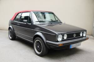 Image 1/4 of Volkswagen Golf Mk I Convertible 1.6 (1984)