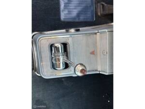 Image 10/49 of Oldsmobile F-85 Jetfire (1962)