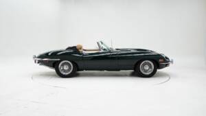 Image 7/15 de Jaguar E-Type (1970)